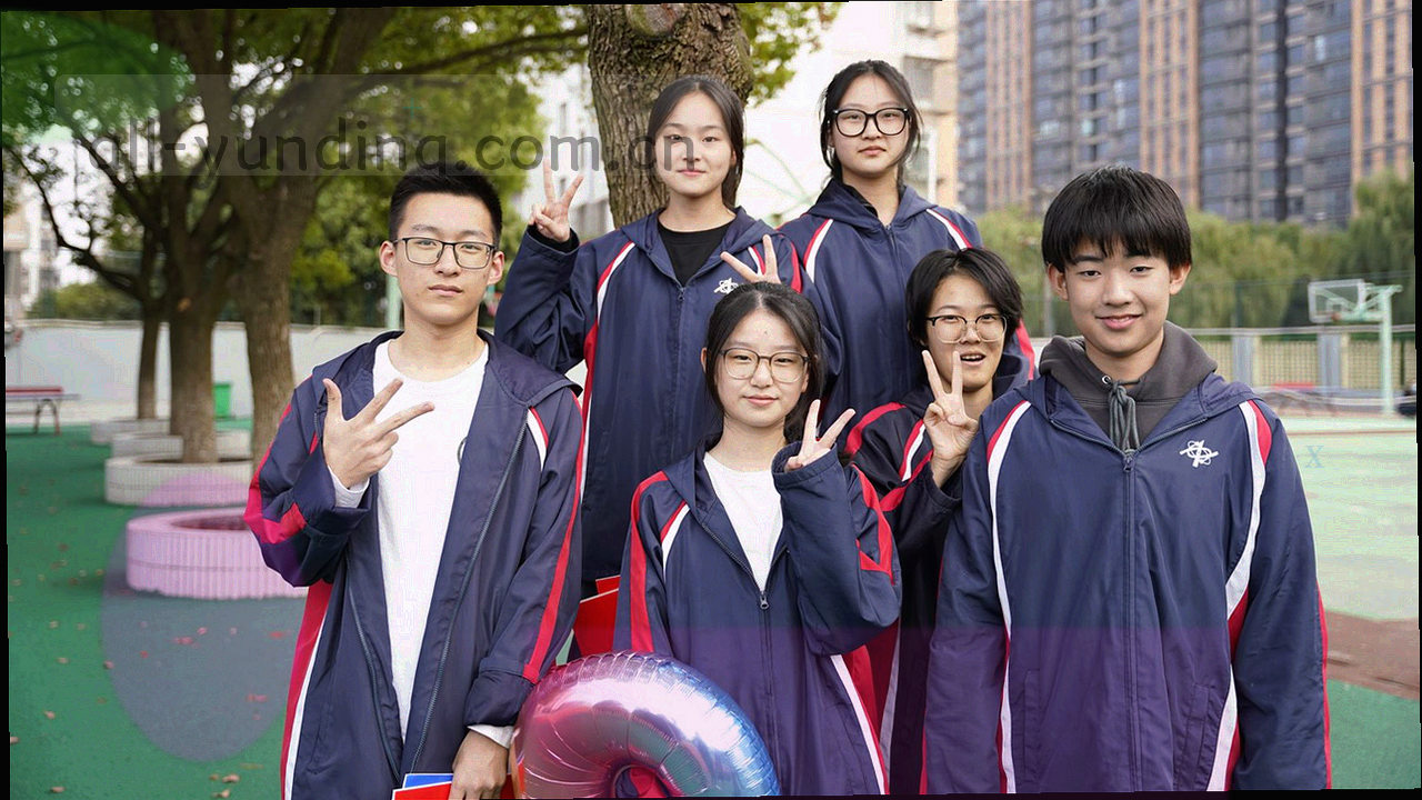 第2853批次云顶新版面板抽象界面，左侧为模块导航，右侧为时间轴记录列表